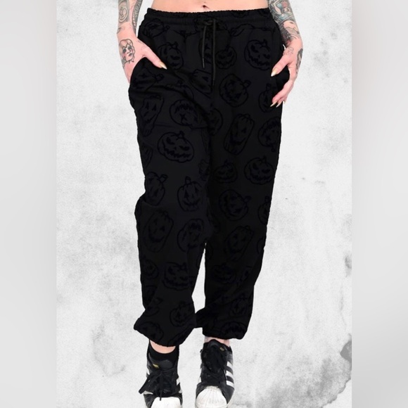 Foxblood Forever Halloween Set - Picture 4 of 5